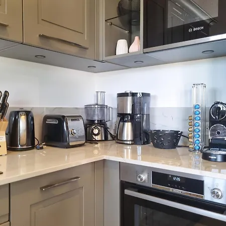 4 Stars By The Sea - Wifi - Parking - Clim *