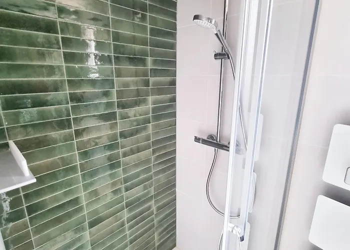 4 Stars By The Sea - Wifi - Parking - Clim